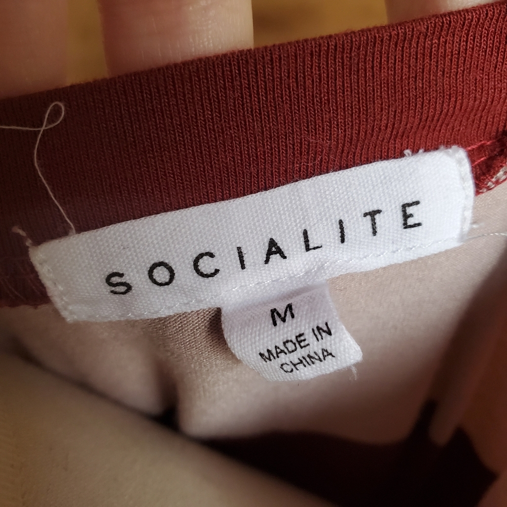 Socialite top - Picture 5 of 7